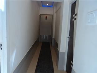 Hotel Royal Palace Mālād Exterior foto